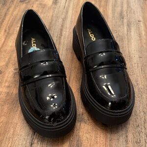 Aldo Glossy Black Women's Loafers‎
